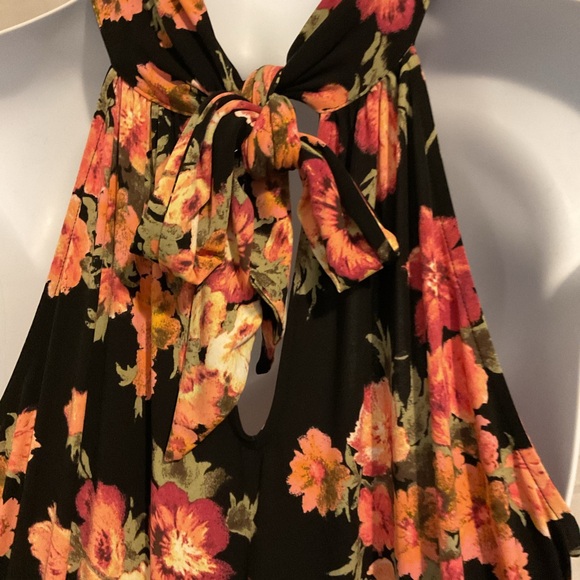 Lane Bryant plus size Halter Maxi Dress. Black Floral. Size 26/28. - Picture 5 of 8